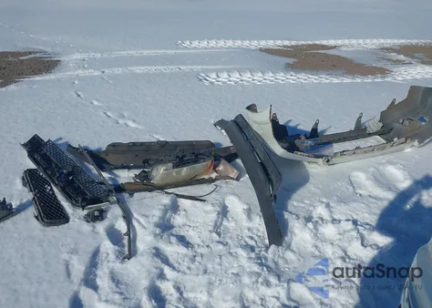 2010 Toyota 4Runner Sr5 V6 z USA, uszkodzony, nr VIN JTEBU5JR1A5010737